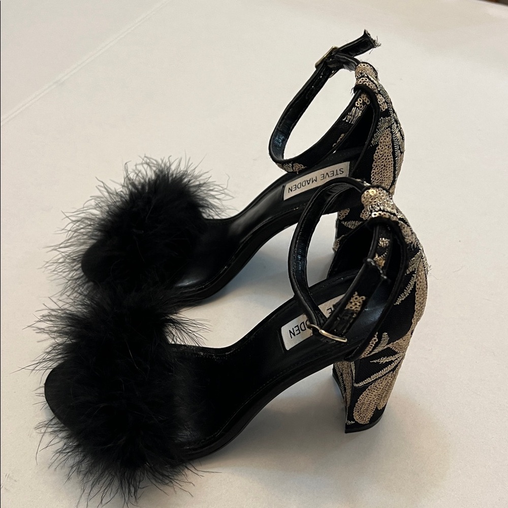 STEVE MADDEN CARABU BLACK & GOLD SEQUIN FLUFFY FEATHER HEELS SIZE 8.5